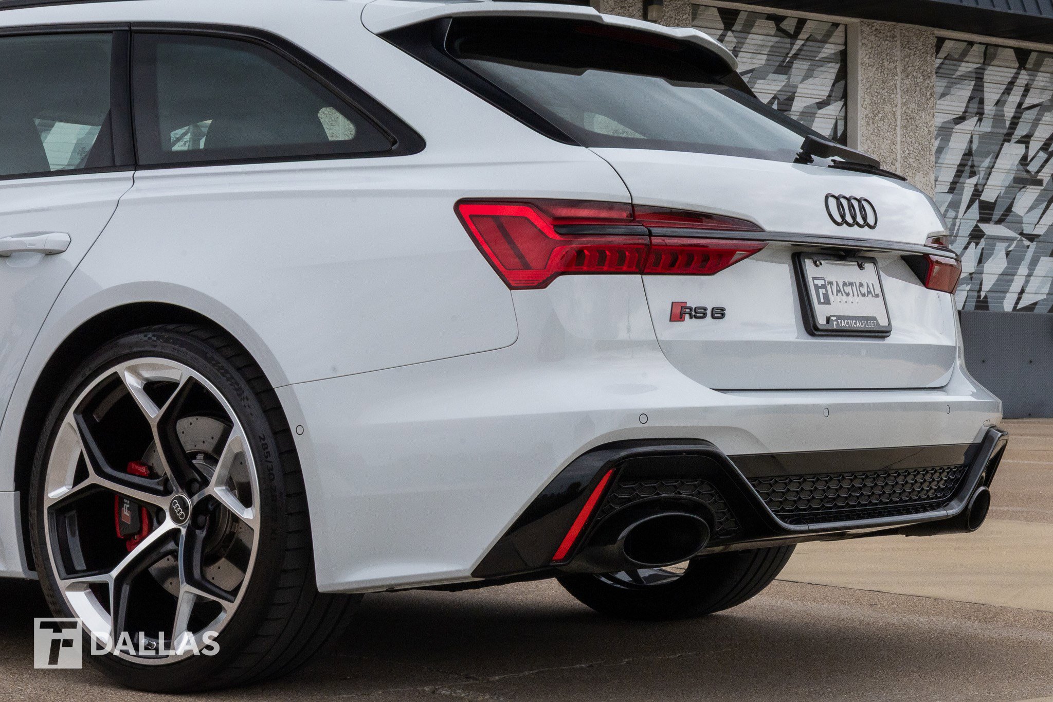 Used 2025 Audi RS 6 performance image 12