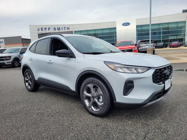 New 2026 Ford Escape ST-Line w/ Tech Pack #1 FWD image 1
