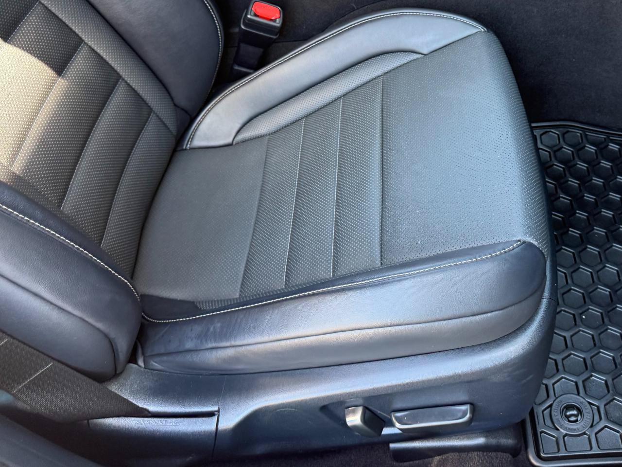 Used 2019 Lexus IS 300 F Sport AWD/4WD image 14