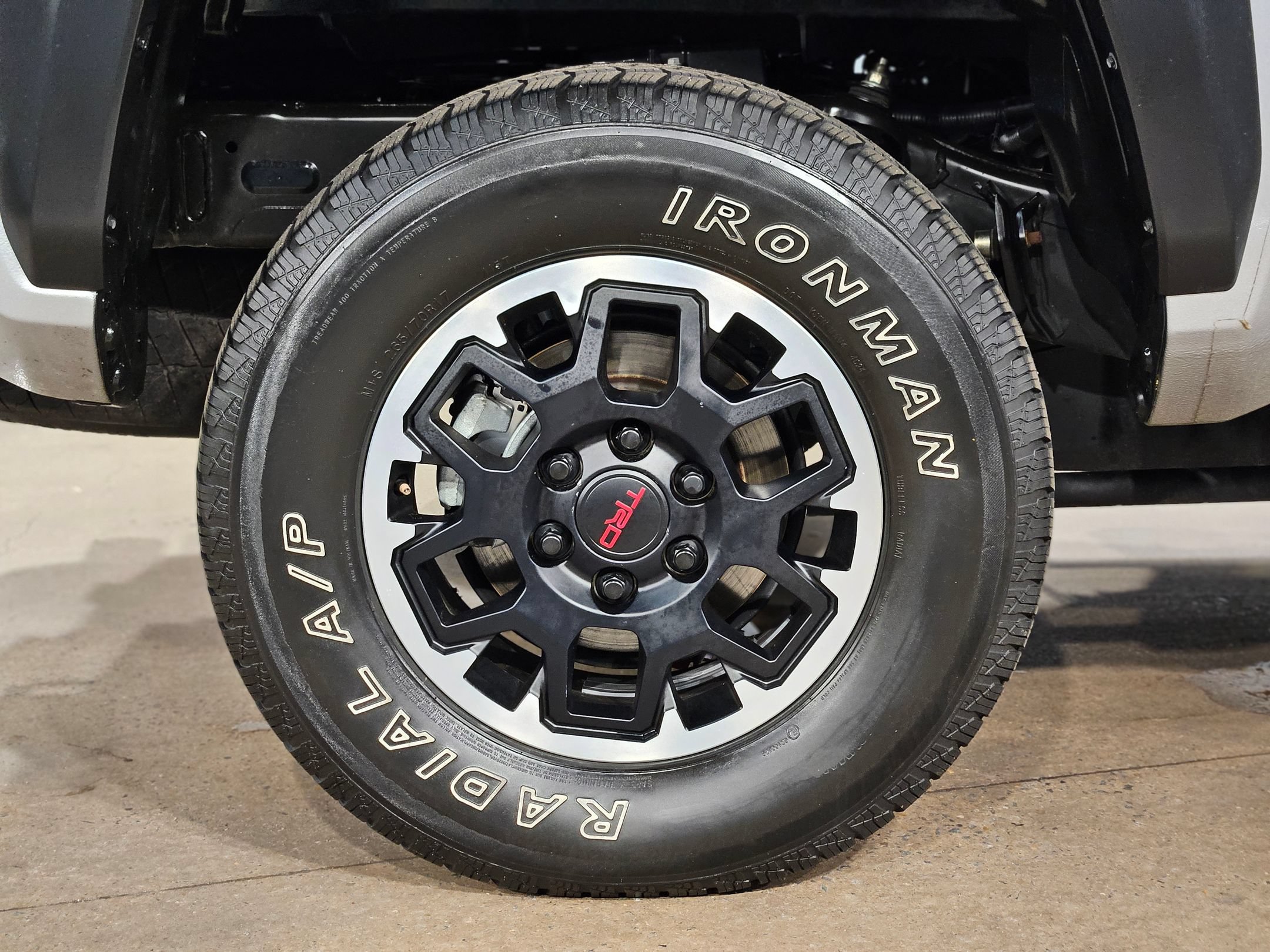 Used 2024 Toyota Tacoma TRD Off-Road AWD/4WD image 17