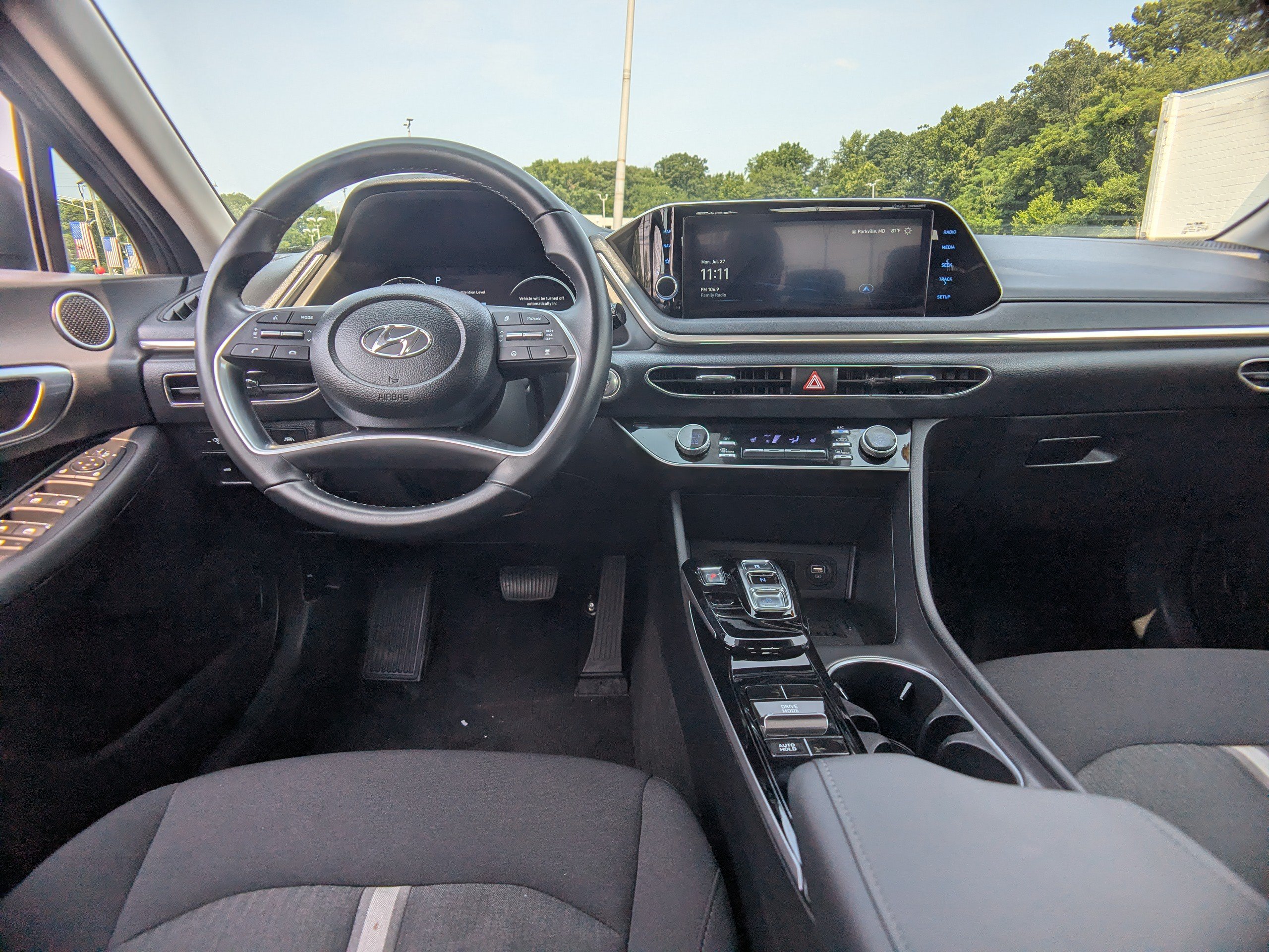 Used 2023 Hyundai Sonata SEL w/ Convenience Package FWD image 16