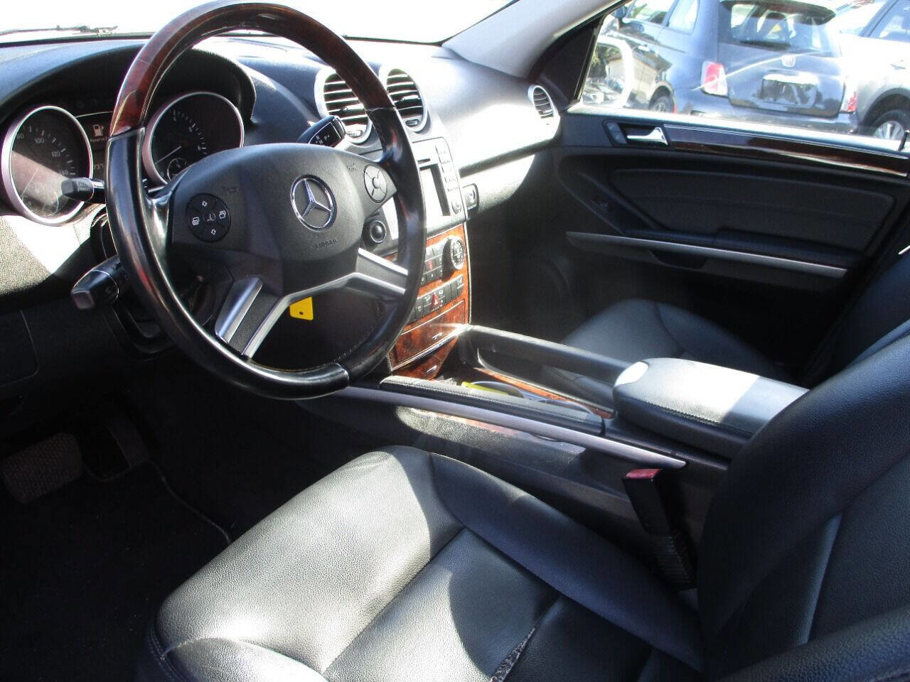 Used 2010 Mercedes-Benz ML 350 4MATIC image 7