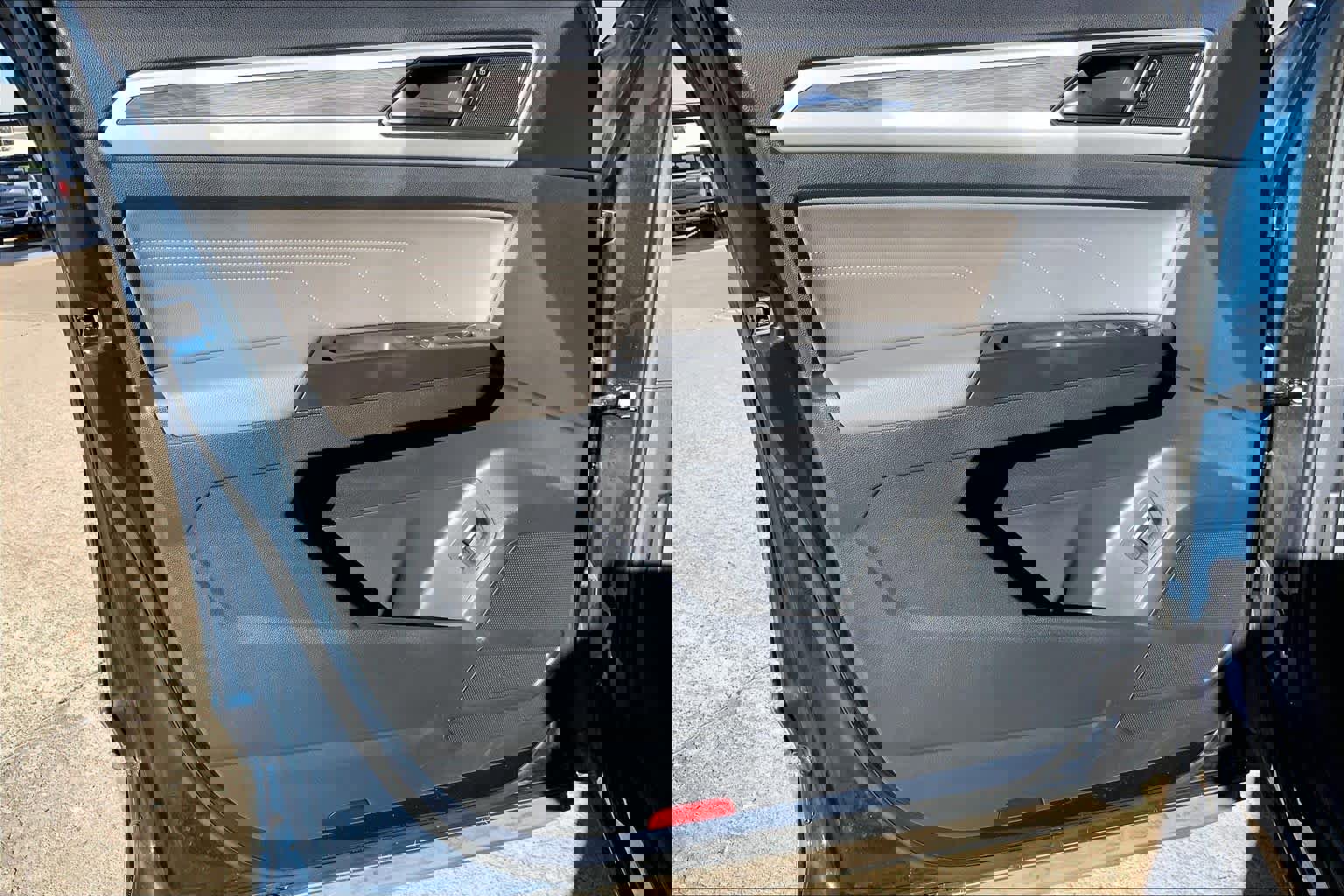 Used 2022 Volkswagen Atlas Cross Sport SE image 21