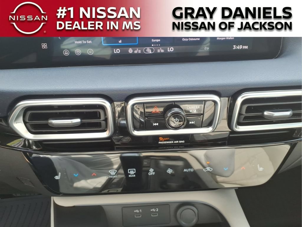 New 2026 Nissan Sentra SL w/ Floor Mat Package FWD image 17