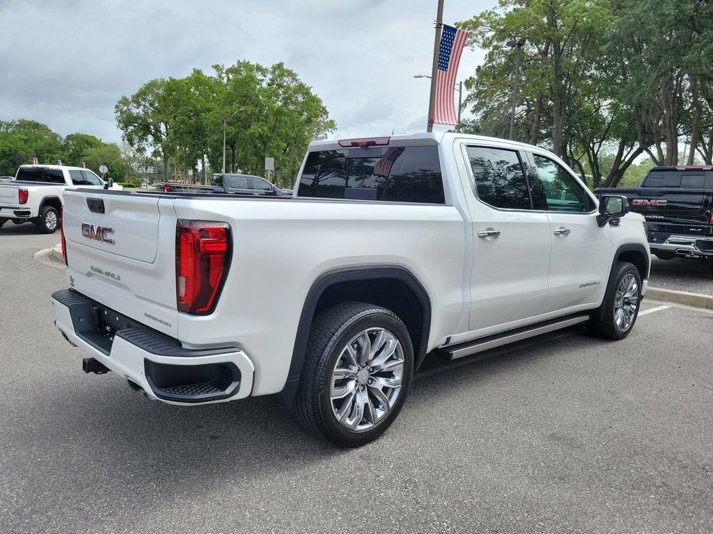 Used 2024 GMC Sierra 1500 Denali w/ Denali Reserve Package AWD/4WD image 4