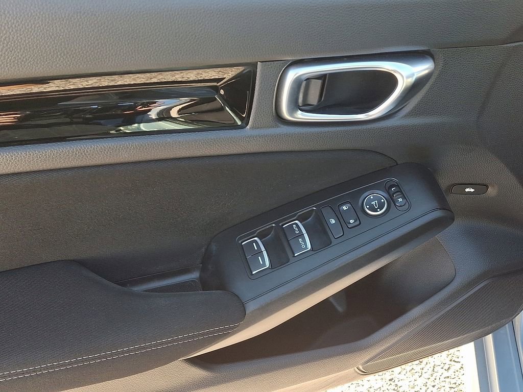 Used 2023 Honda Civic EX image 12