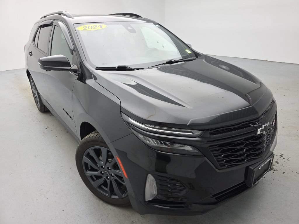 Used 2024 Chevrolet Equinox RS AWD/4WD image 3