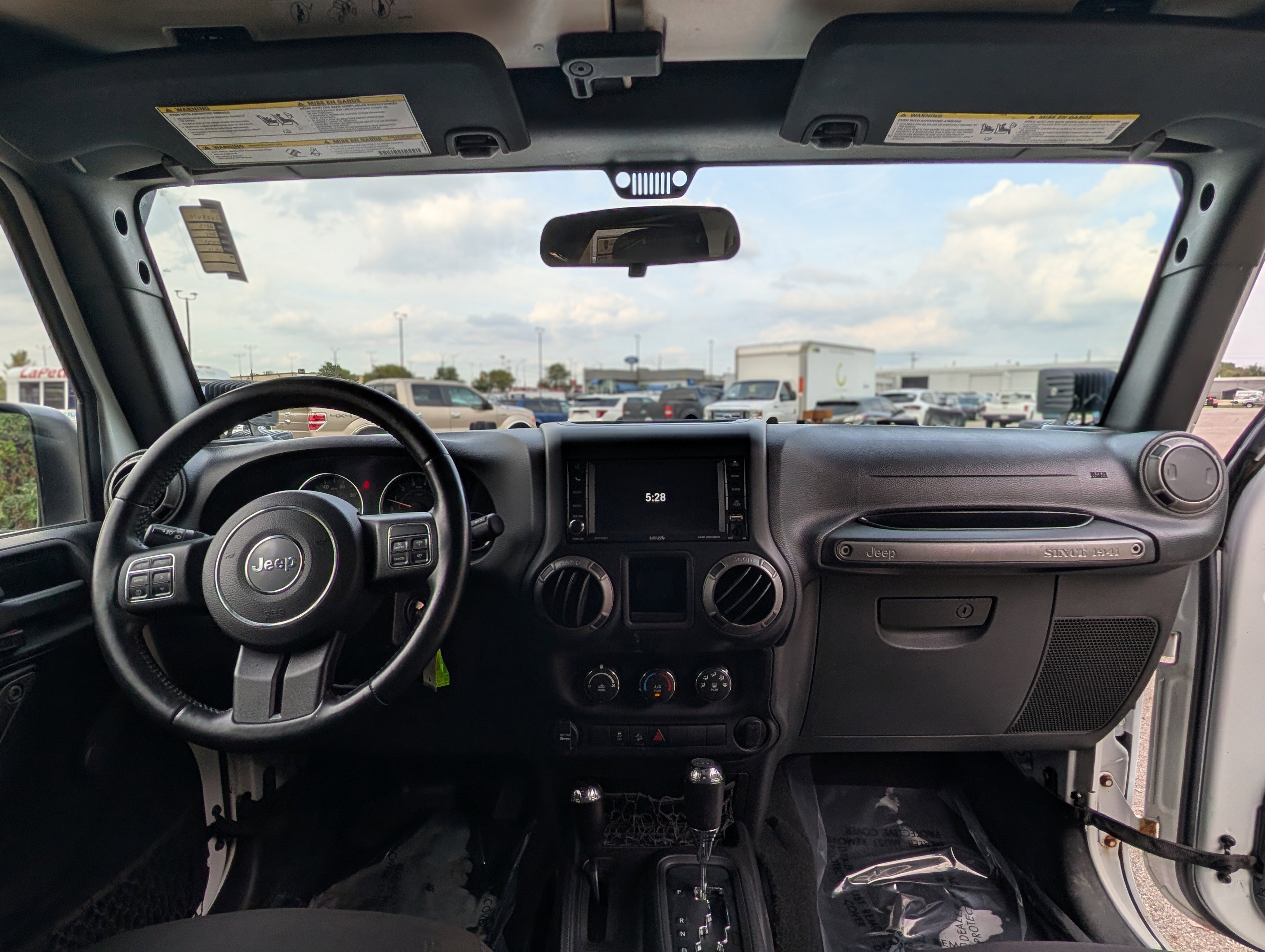 Used 2015 Jeep Wrangler Sport image 12