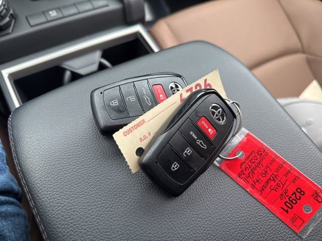 New 2026 Toyota 4Runner Limited AWD/4WD image 29