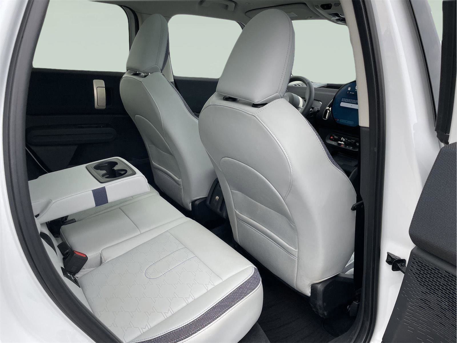 Used 2025 MINI Cooper Countryman S w/ Comfort Package Max image 19