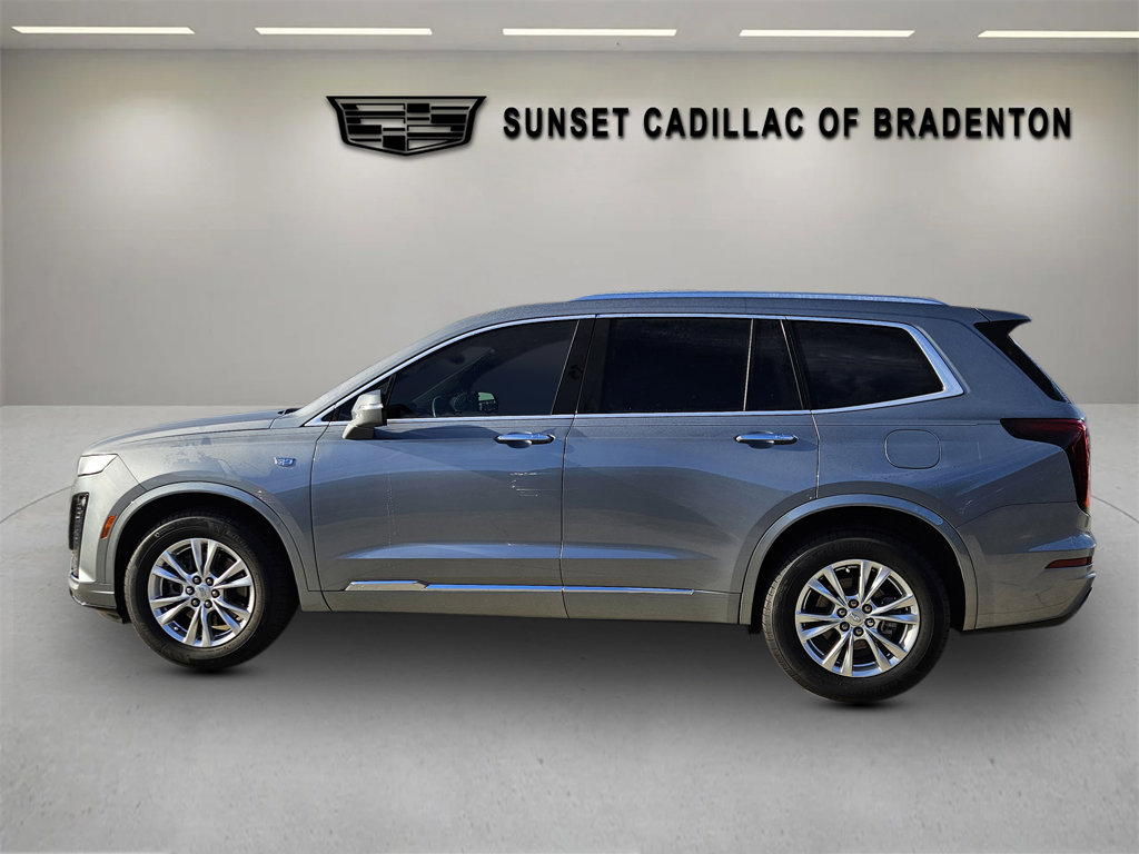 New 2025 Cadillac XT6 Luxury image 4