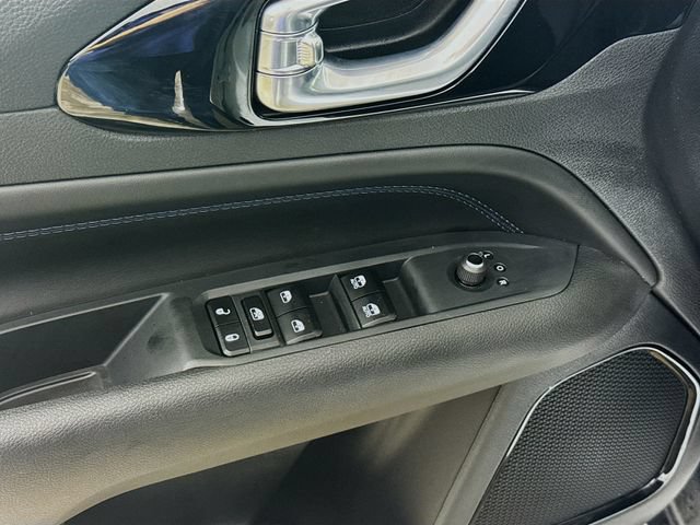 New 2026 Jeep Compass Latitude AWD/4WD image 19