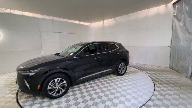 Used 2023 Buick Envision Essence image 7