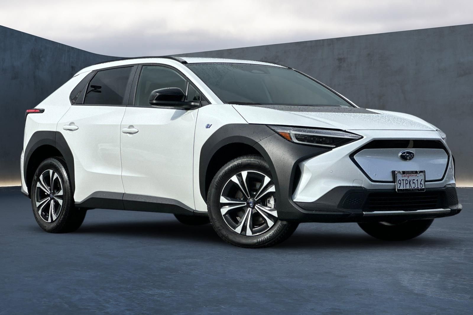 Used 2025 Subaru Solterra Premium w/ Premium Convenience Package image 2