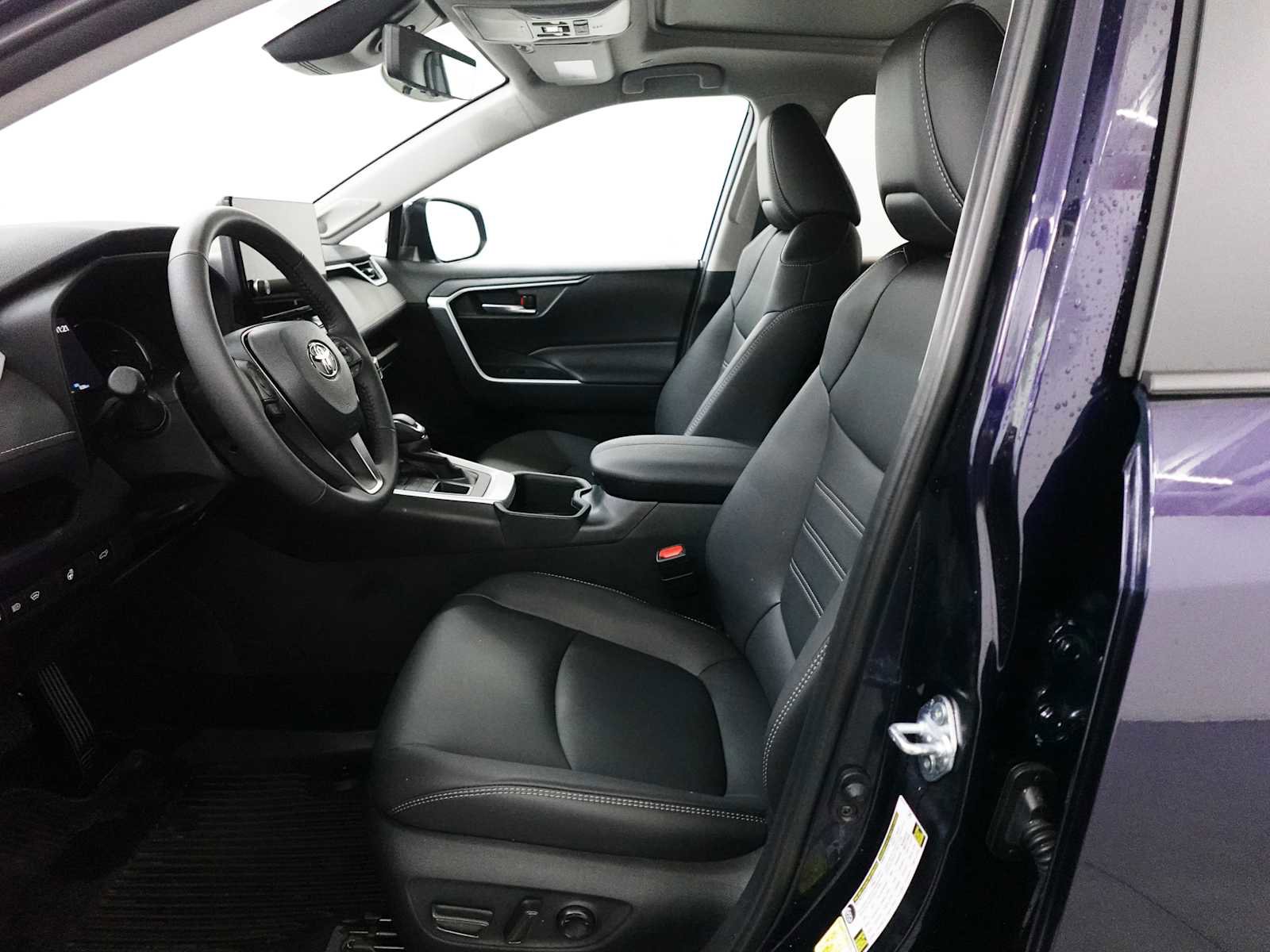 Used 2025 Toyota RAV4 XLE Premium w/ Weather Package AWD/4WD image 12