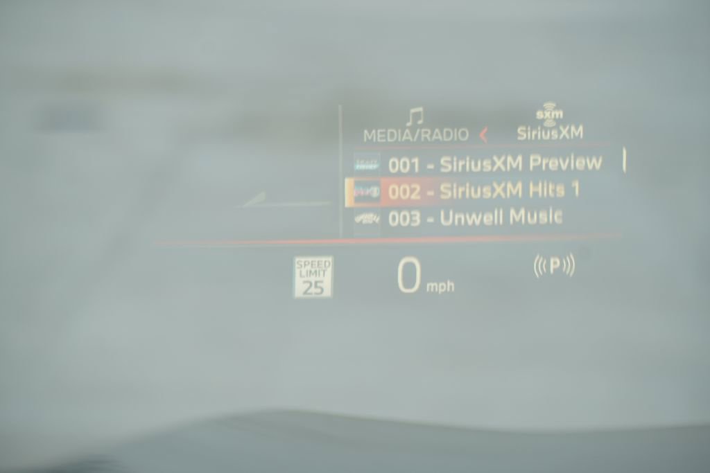 Used 2025 BMW X5 xDrive50e w/ Executive Package image 9