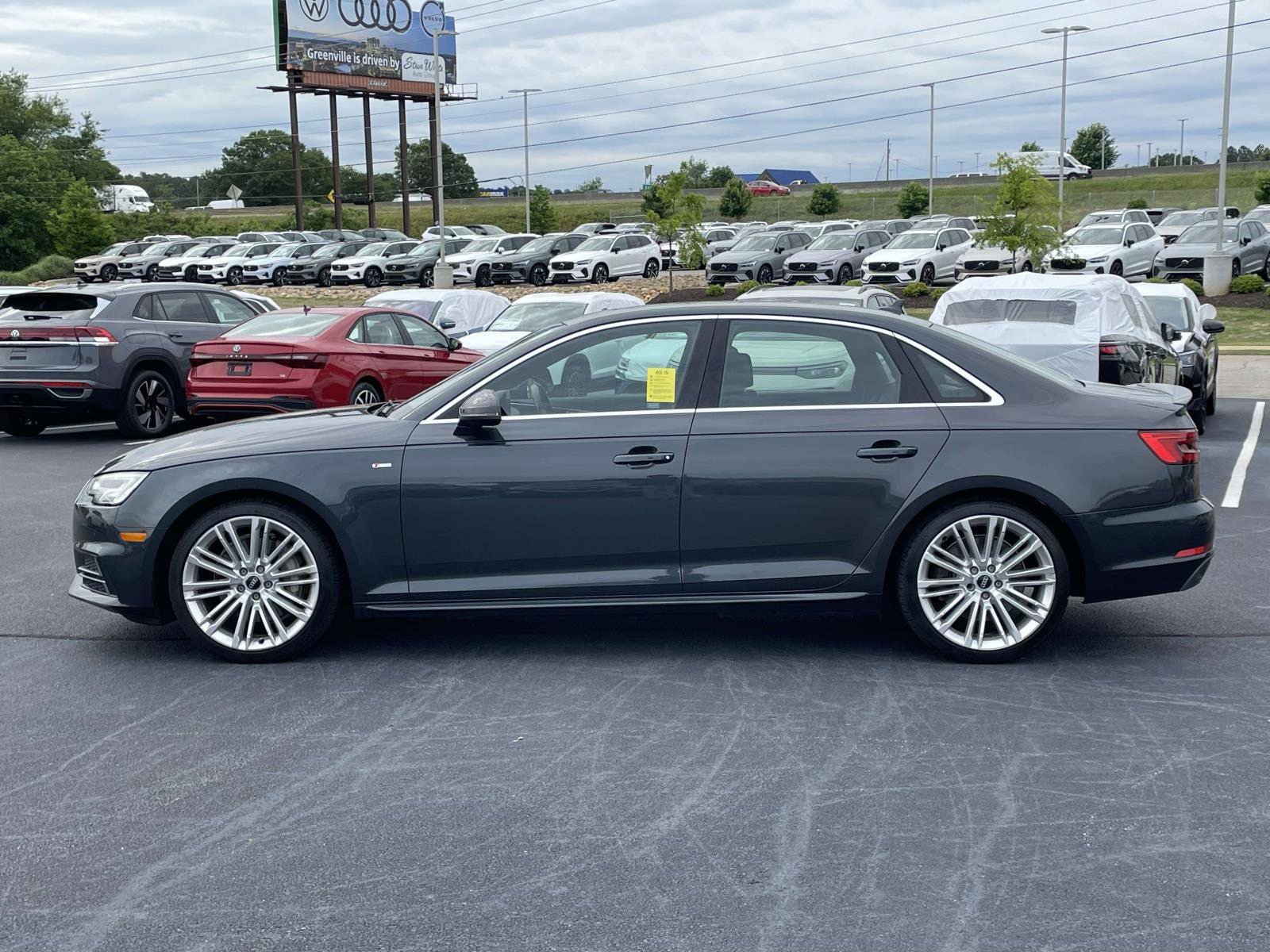 Used 2017 Audi A4 2.0T Premium Plus w/ Premium Plus Package FWD image 4