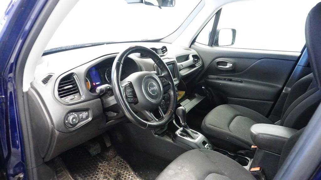 Used 2019 Jeep Renegade Altitude w/ Quick Order Package 2XM image 22