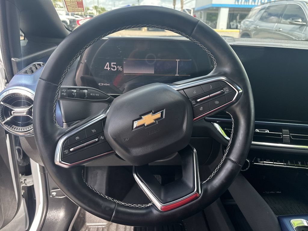 Used 2025 Chevrolet Equinox EV LT AWD/4WD image 21