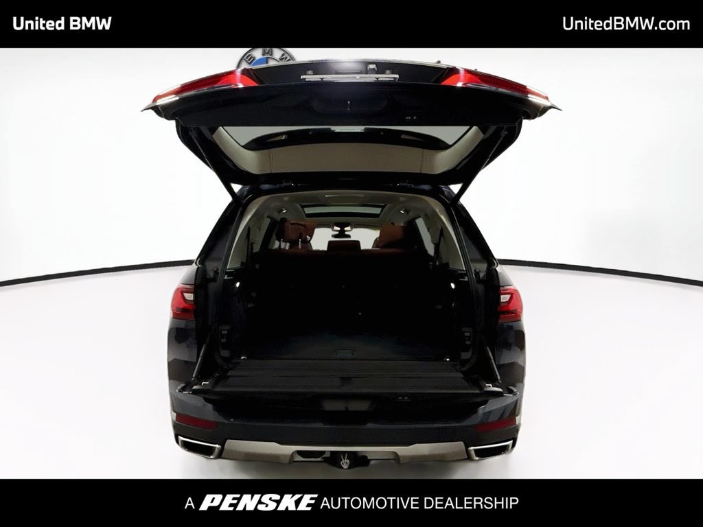 Used 2022 BMW X7 xDrive40i AWD/4WD image 21