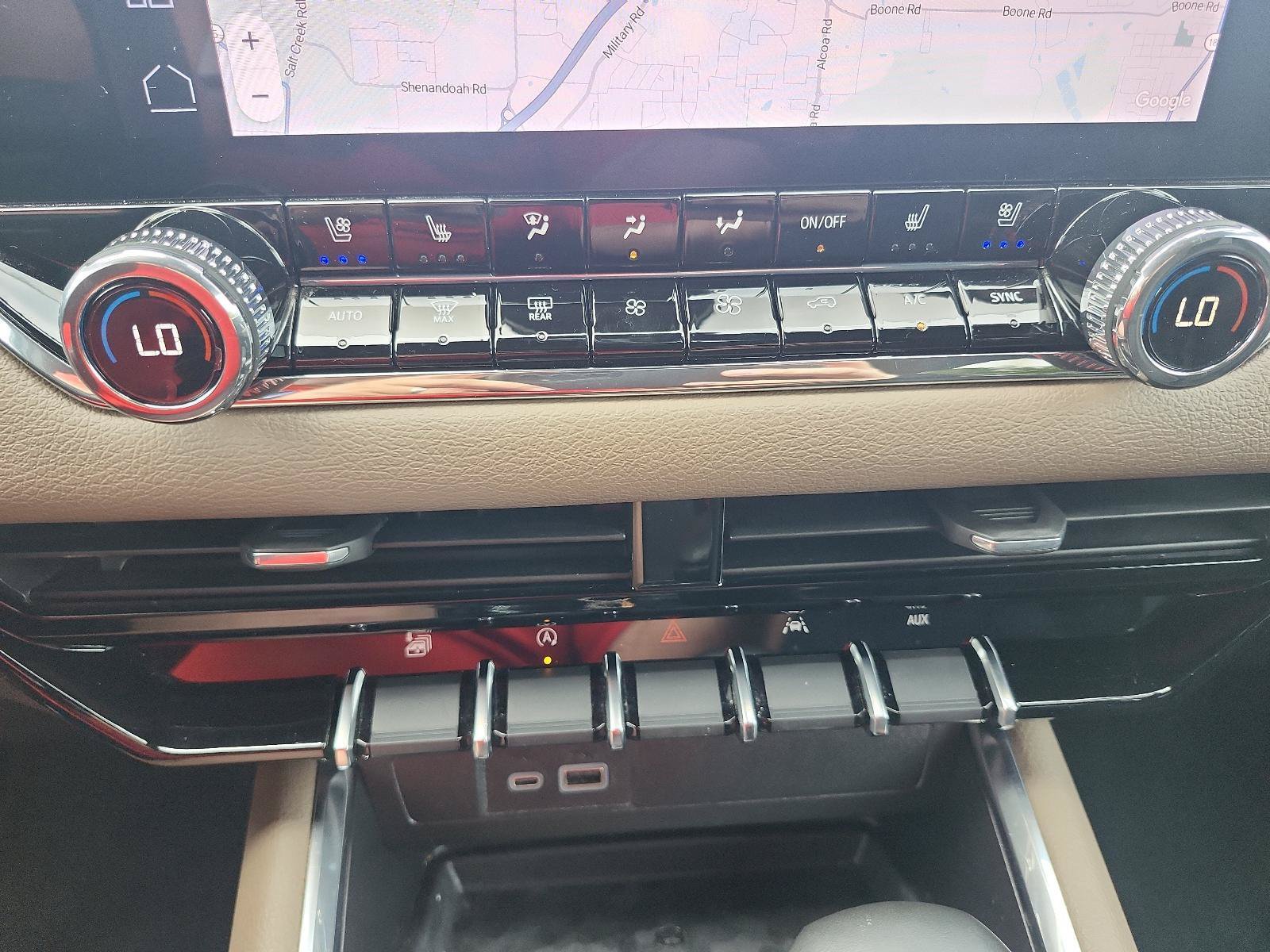 Certified 2025 GMC Canyon Denali AWD/4WD image 18