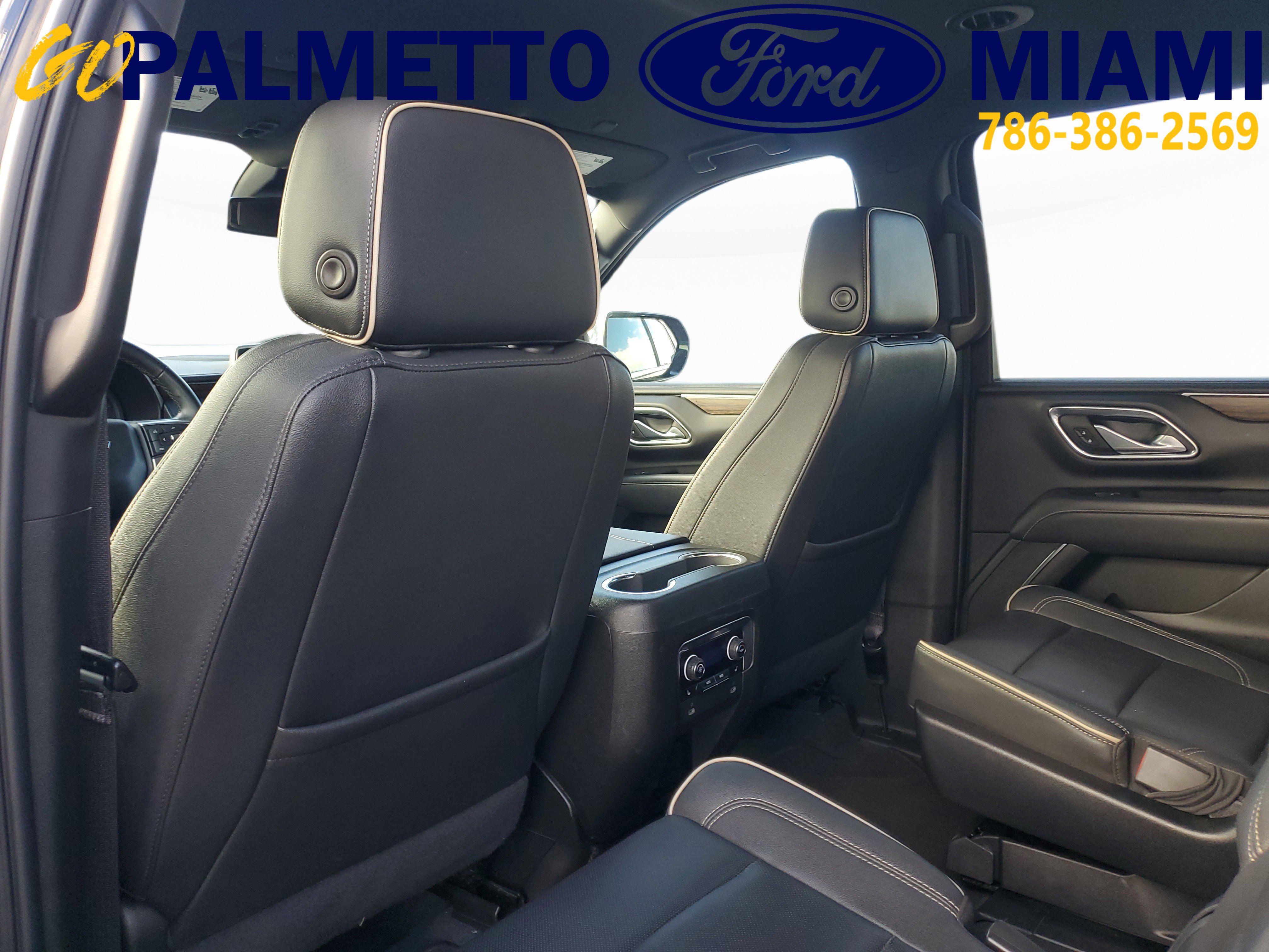 Used 2023 Chevrolet Suburban Premier image 11