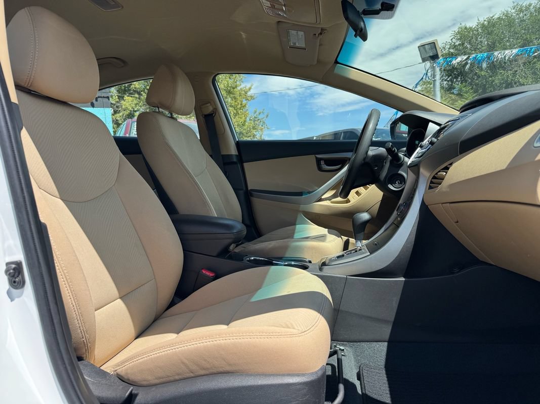Used 2013 Hyundai Elantra GLS FWD image 9