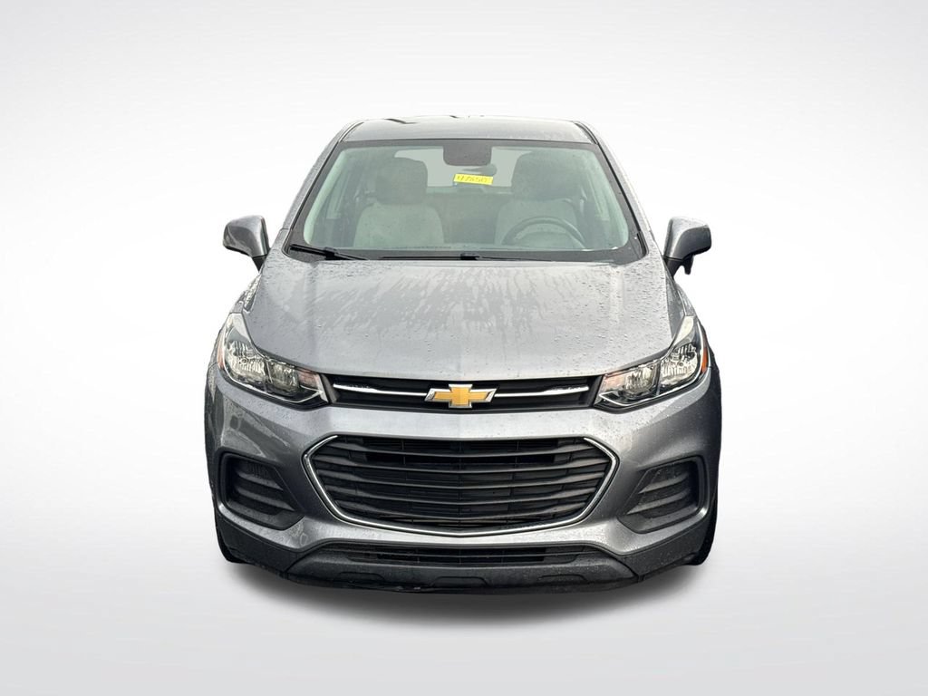 Used 2020 Chevrolet Trax LS FWD image 3