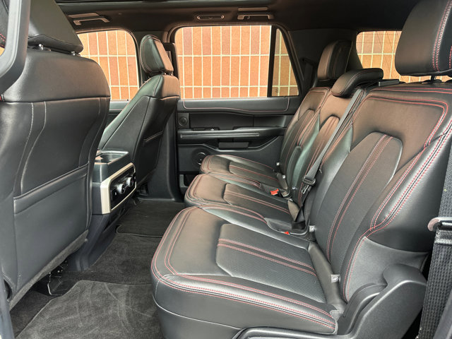 Used 2022 Ford Expedition Max Limited image 31