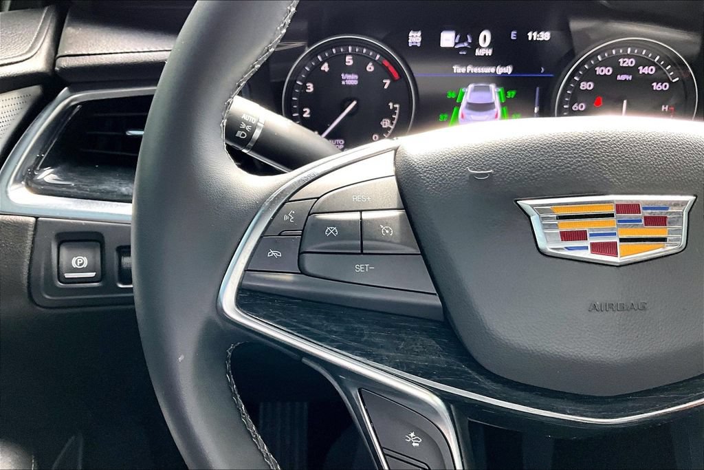 Used 2025 Cadillac XT5 Premium Luxury w/ Technology Package AWD/4WD image 20
