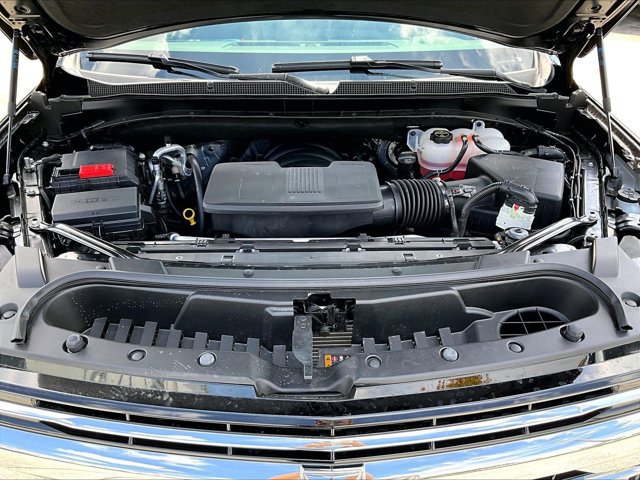 Used 2025 Chevrolet Tahoe Premier w/ Sun And Tow Package AWD/4WD image 11