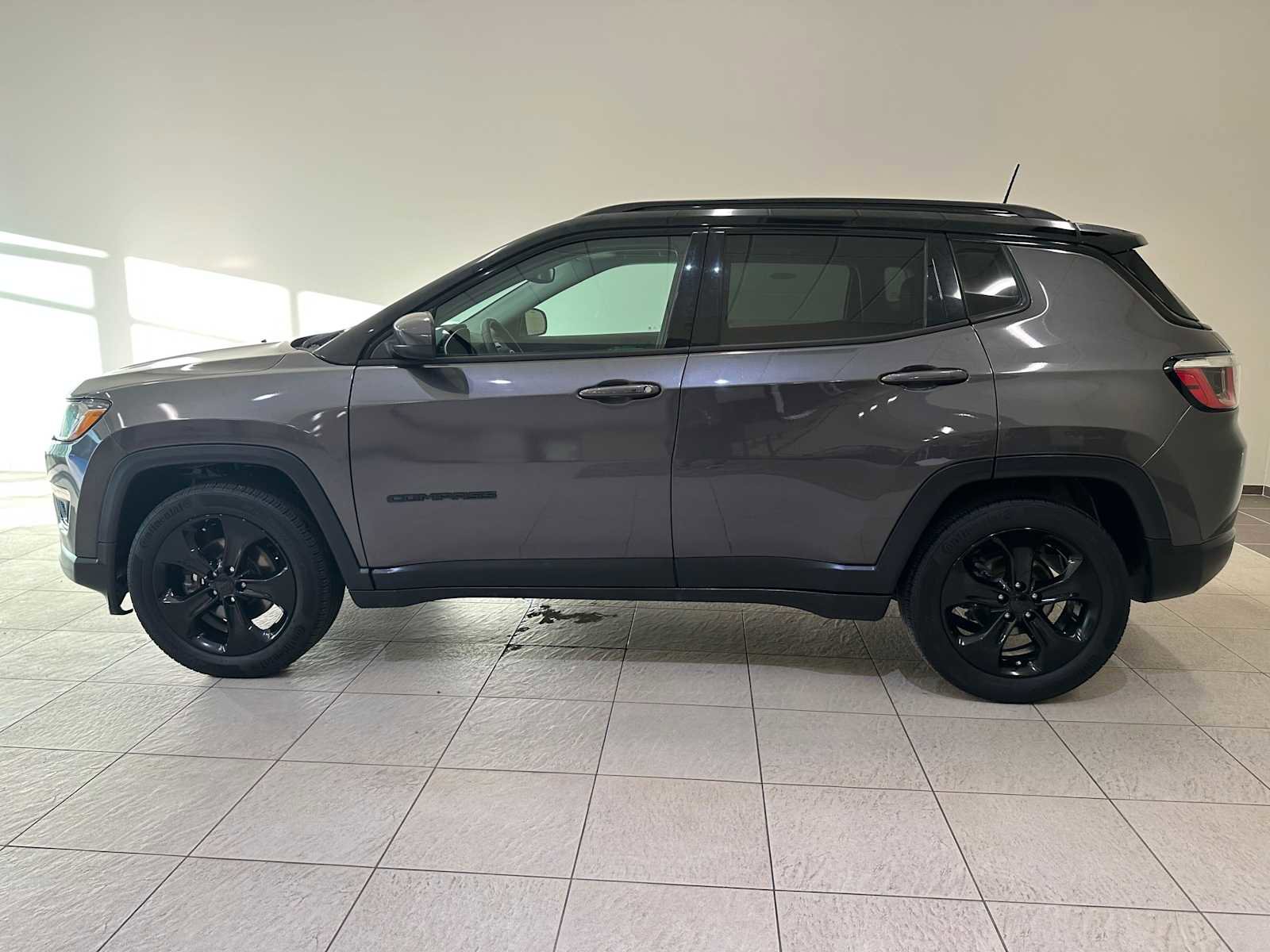 Used 2019 Jeep Compass Altitude image 3