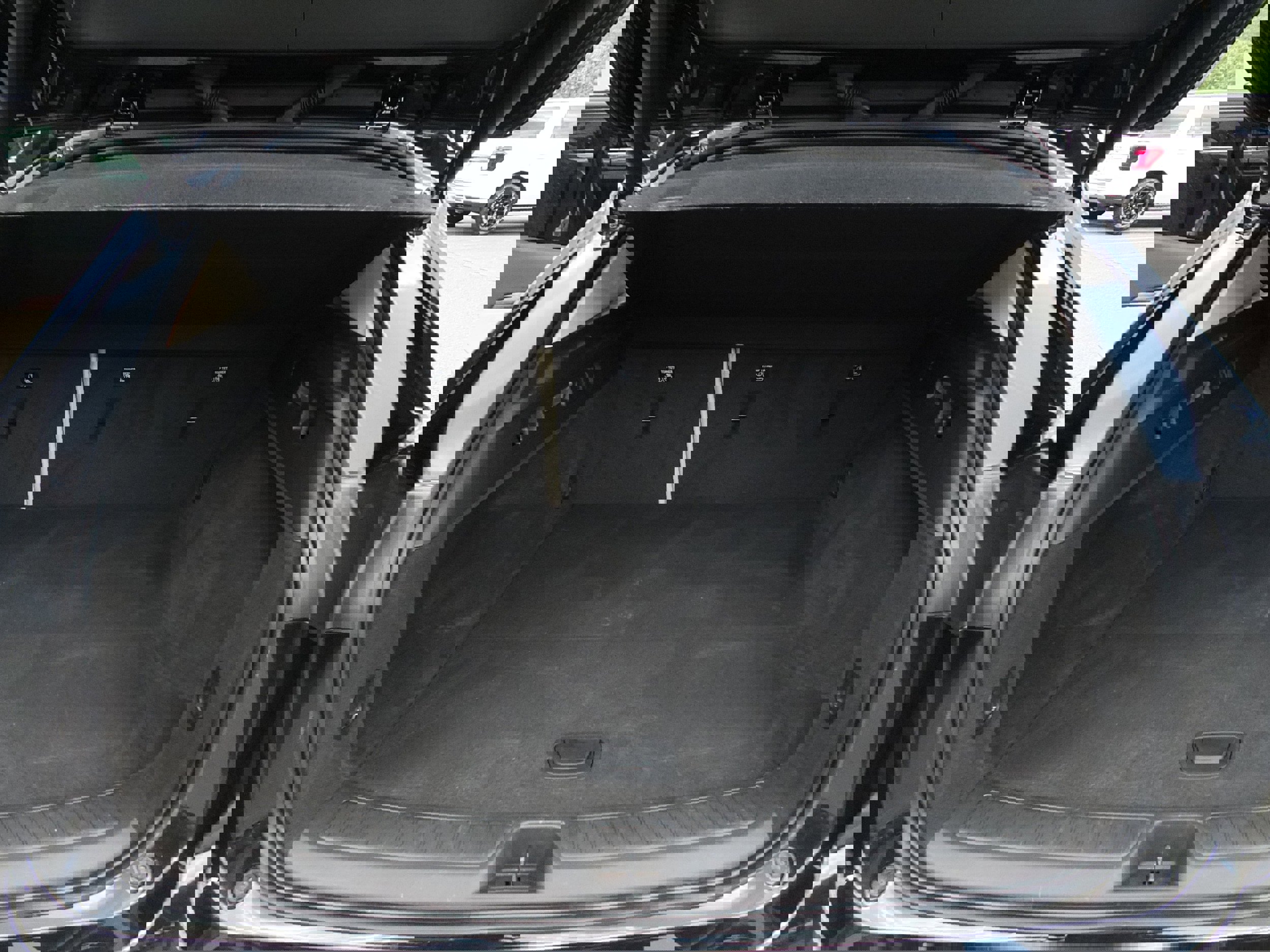 Used 2023 Buick Envision Avenir image 16