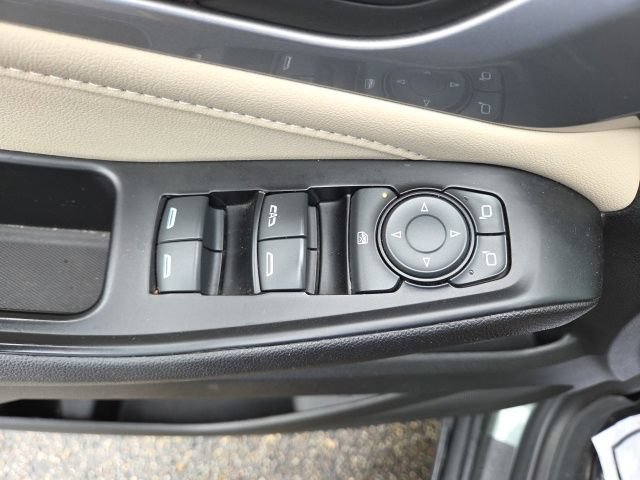 Used 2022 Chevrolet Traverse LT AWD/4WD image 59