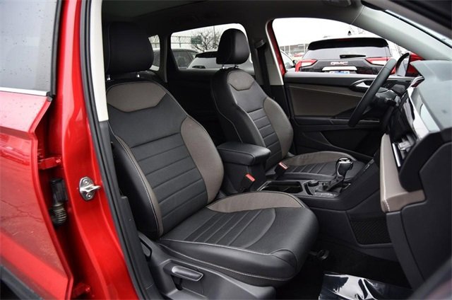 Certified 2022 Volkswagen Taos SEL w/ Panoramic Sunroof Package image 21