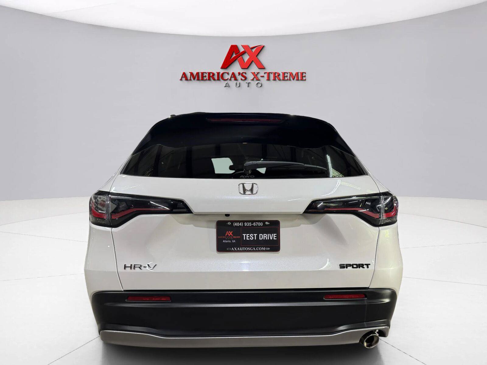 Used 2025 Honda HR-V Sport image 5
