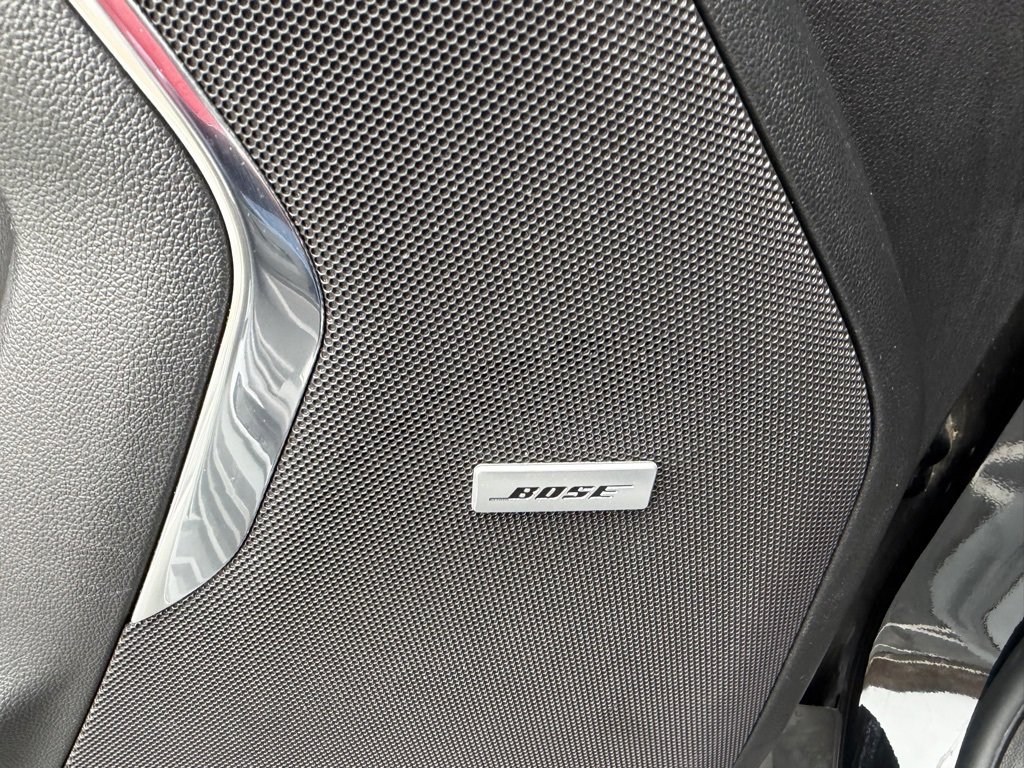 Used 2024 Chevrolet Suburban LT image 11