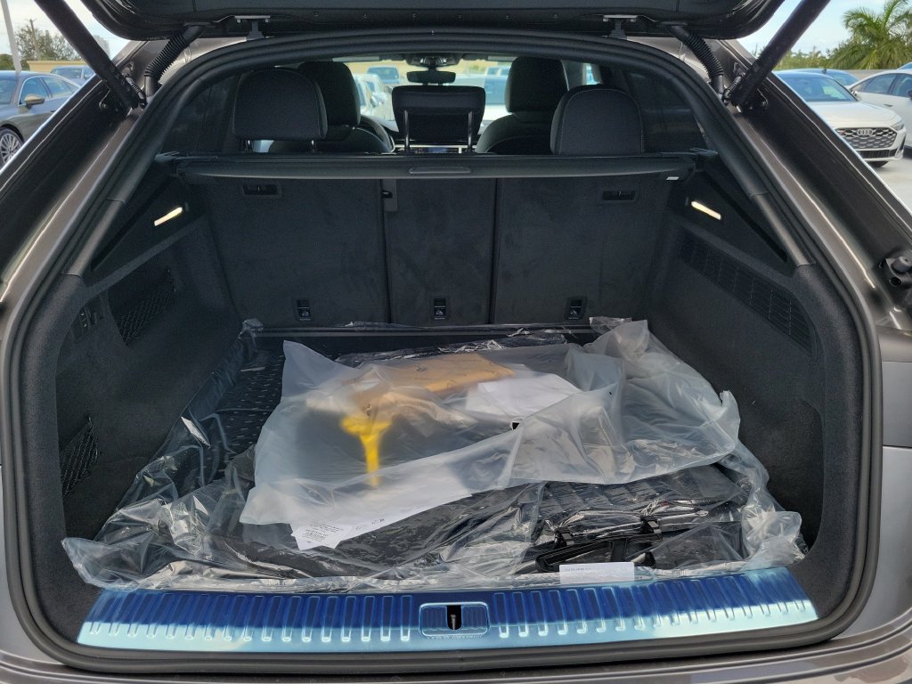 New 2026 Audi Q8 Premium Plus AWD/4WD image 30