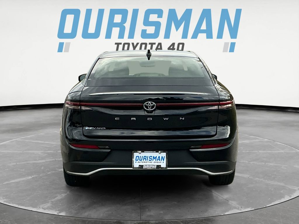 Certified 2024 Toyota Crown XLE AWD/4WD image 7