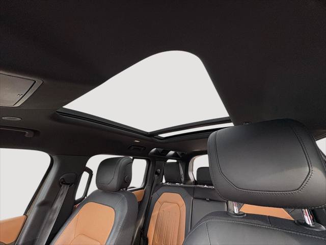 Used 2020 Land Rover Defender 110 X AWD/4WD image 21