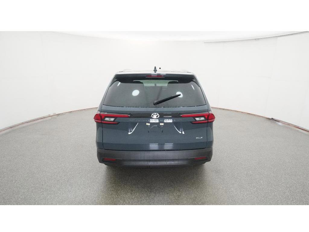 New 2026 Toyota Grand Highlander XLE image 7