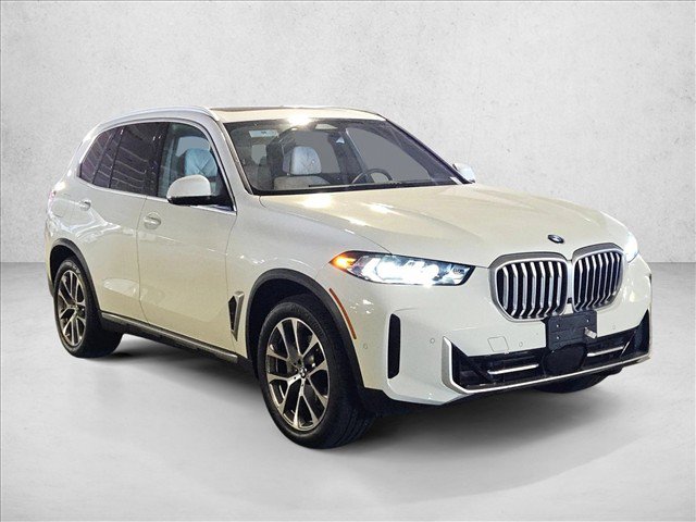 Used 2026 BMW X5 xDrive40i w/ Climate Comfort Package AWD/4WD image 2