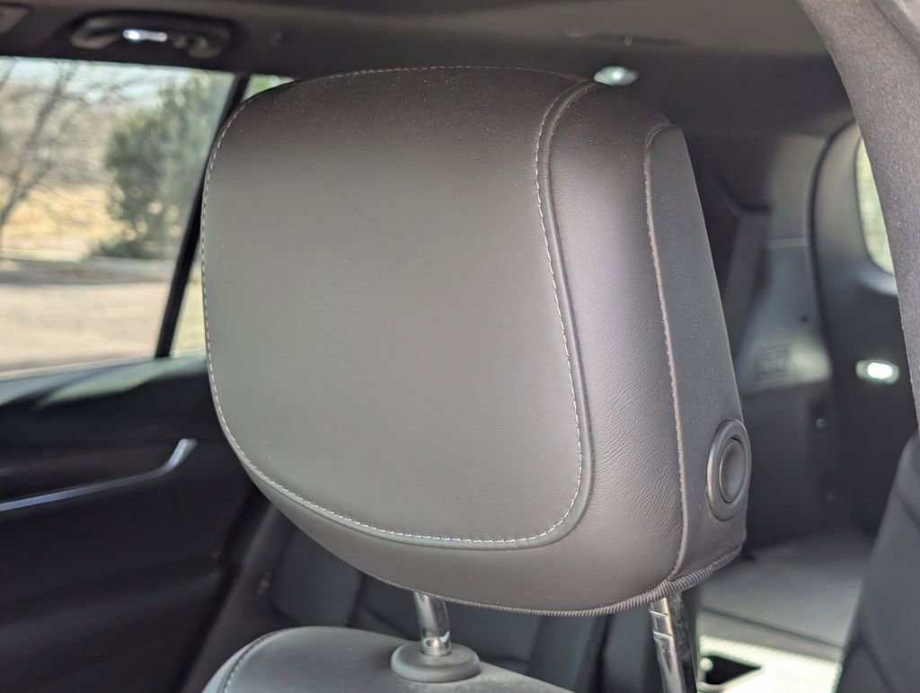 Used 2020 Cadillac XT6 Premium Luxury w/ Platinum Package image 13