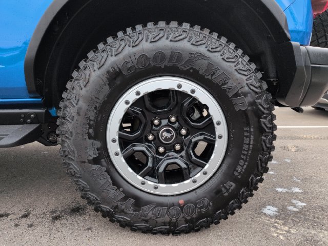 Certified 2024 Ford Bronco Black Diamond w/ Sasquatch Package AWD/4WD image 11