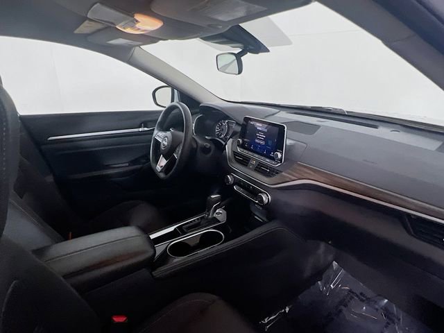 Used 2023 Nissan Altima 2.5 SV image 10