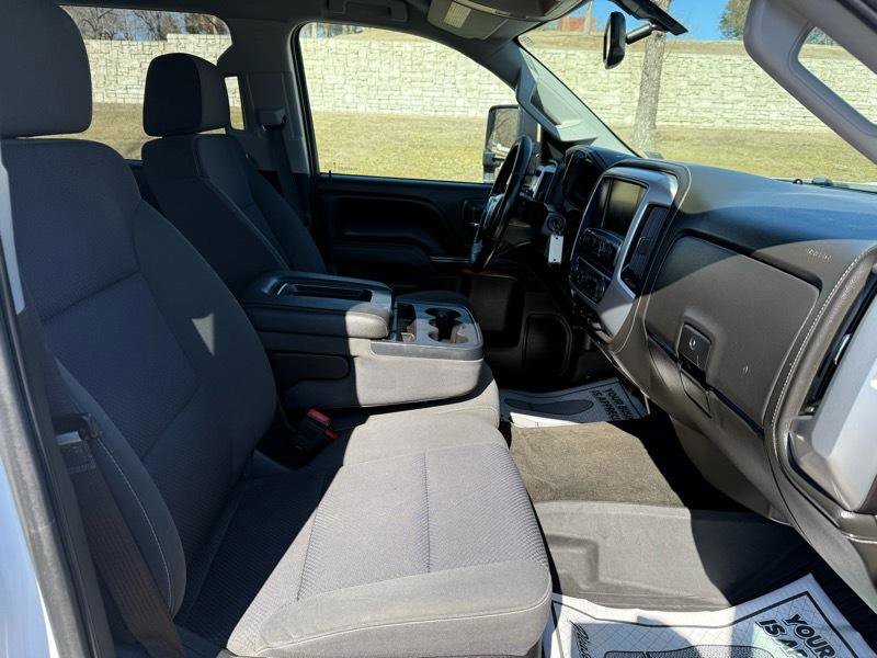 Used 2017 GMC Sierra 2500 SLE w/ HD SLE Preferred Plus Package image 18