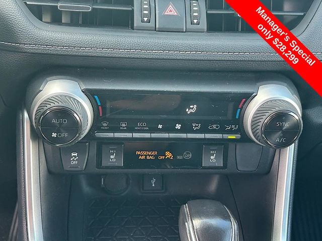 Used 2022 Toyota RAV4 XLE Premium image 20