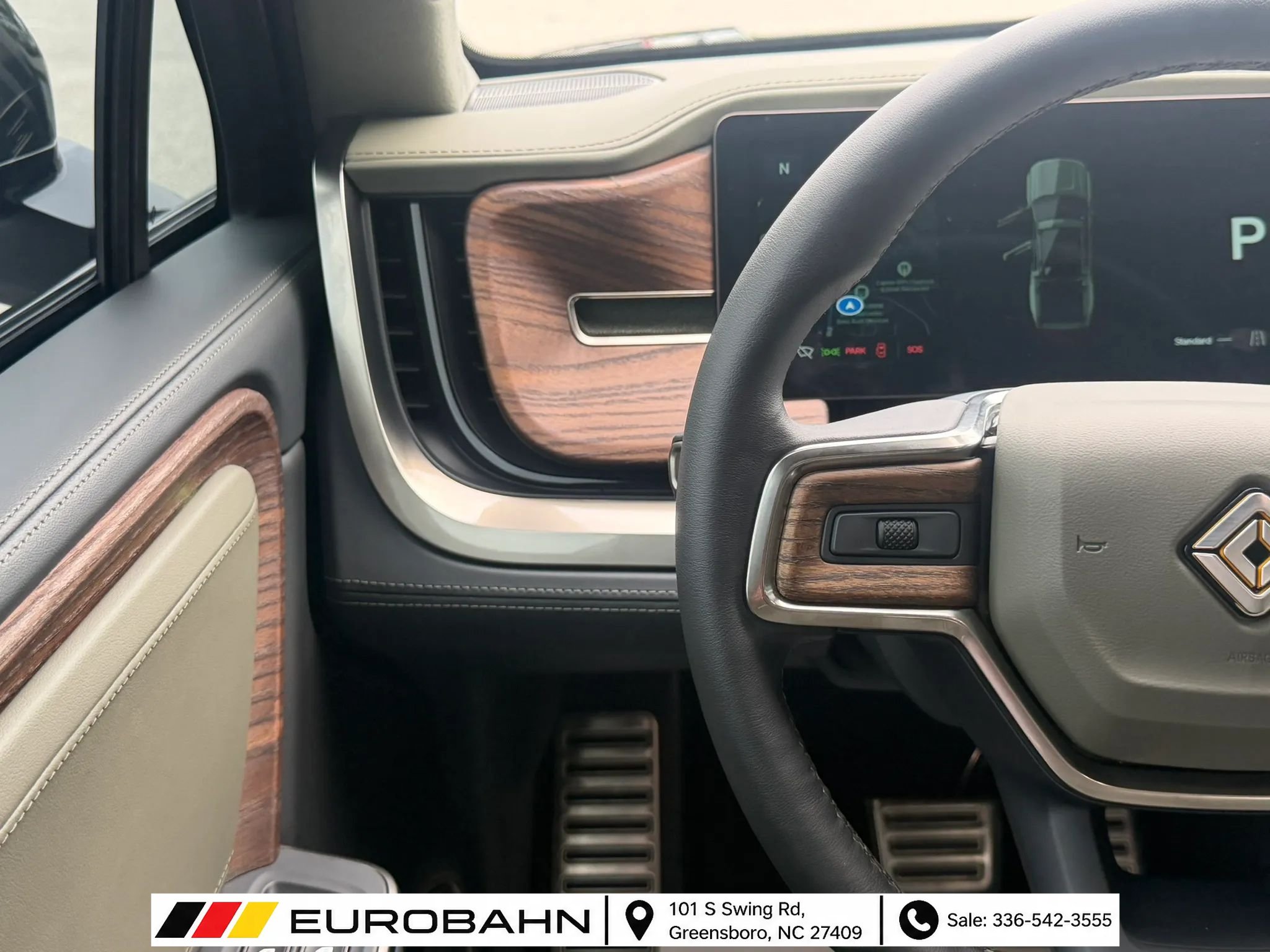 Used 2023 Rivian R1T Adventure Dual AWD/4WD image 12