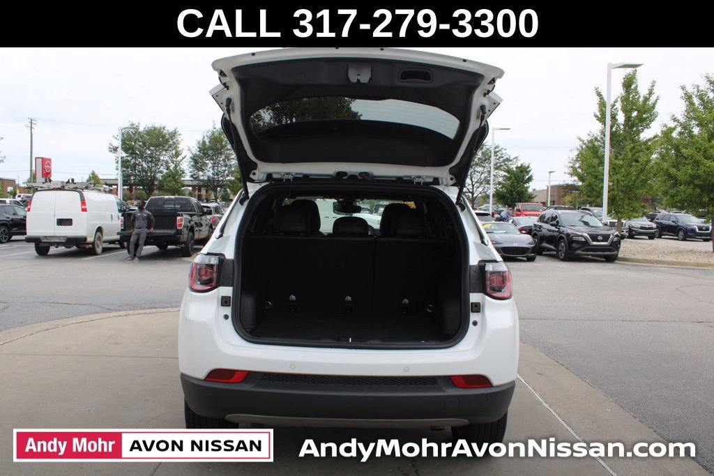 Used 2024 Jeep Compass Limited AWD/4WD image 10