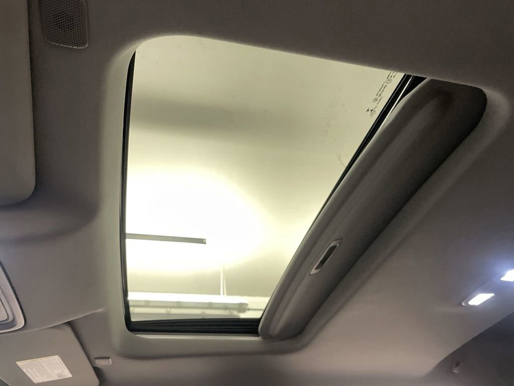 Used 2020 GMC Sierra 1500 SLT w/ SLT Premium Plus Package image 13